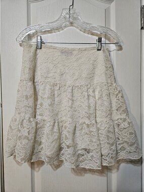6 Degrees Lace Mini Skirt M Alpine Ivory